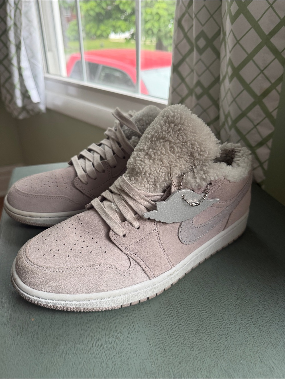 Nike Air Jordan 1 Low SE "Sherpa Fleece" sneakers